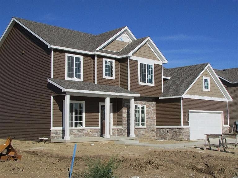 2nd image of 3450 Badger Ct
