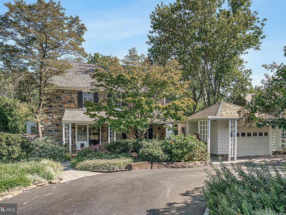 1st image of 196 Brecks Ln