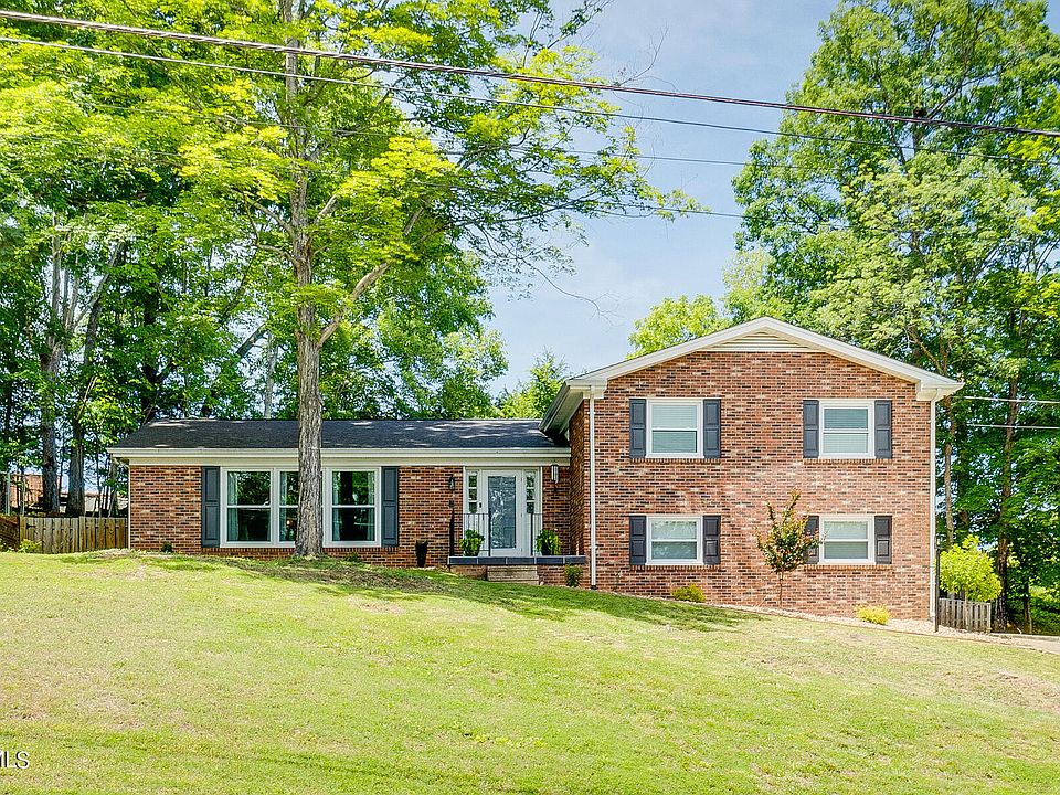 1st image of 2476 Wildwood Dr