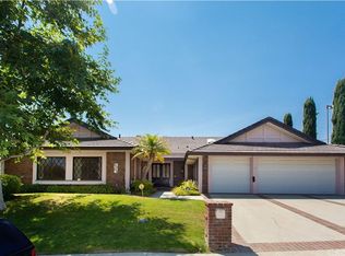 6001 Woodland View Dr, Woodland Hills, CA 91367