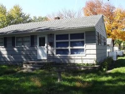 102 S Delaware St, Hobart, IN, 46342