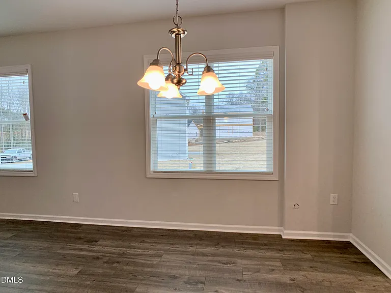 130 Henhouse Ct — Photo 6