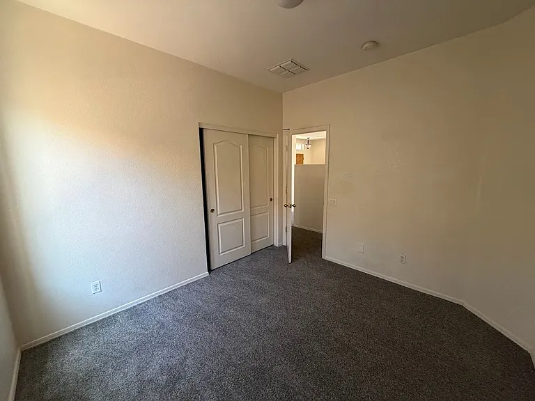 9401 W Berkeley Rd — Photo 17