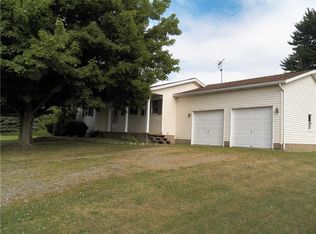 8665 Middle Rd, Lake City, PA 16423