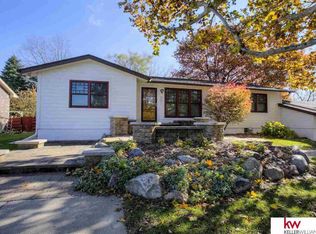 805 Lincoln Rd, Bellevue, NE 68005