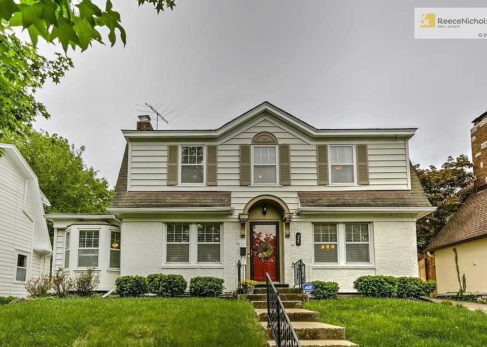 Welcome to 27 W. Winthrope Road, Kansas City, MO 64113