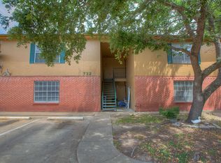 732 Meadow Ln APT D, Bryan, TX 77802