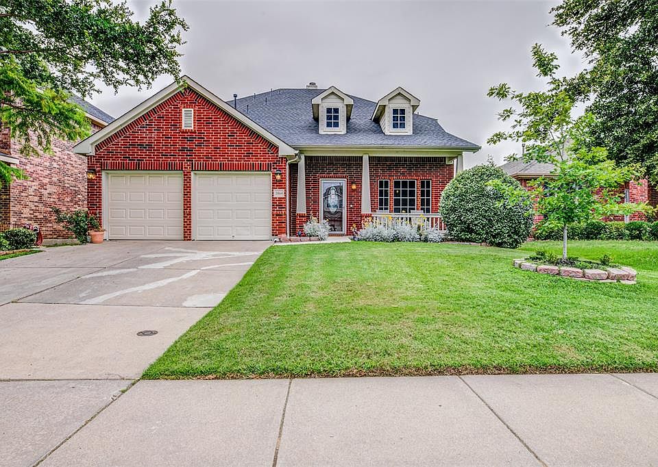 1st image of 2864 Park Place Dr