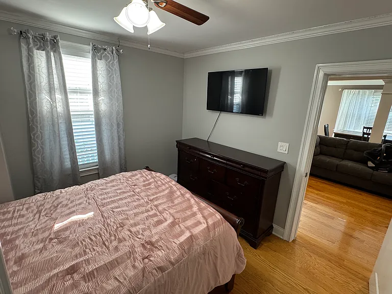 24 Jones St — Photo 15
