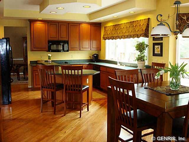 1st image of 26 Saybrooke Dr