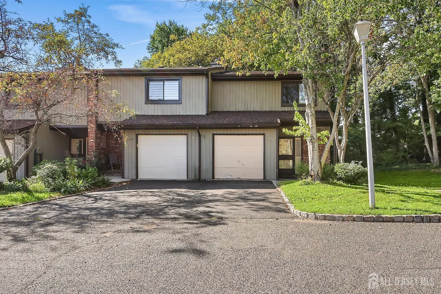 188 Heywood Ct — Photo 1
