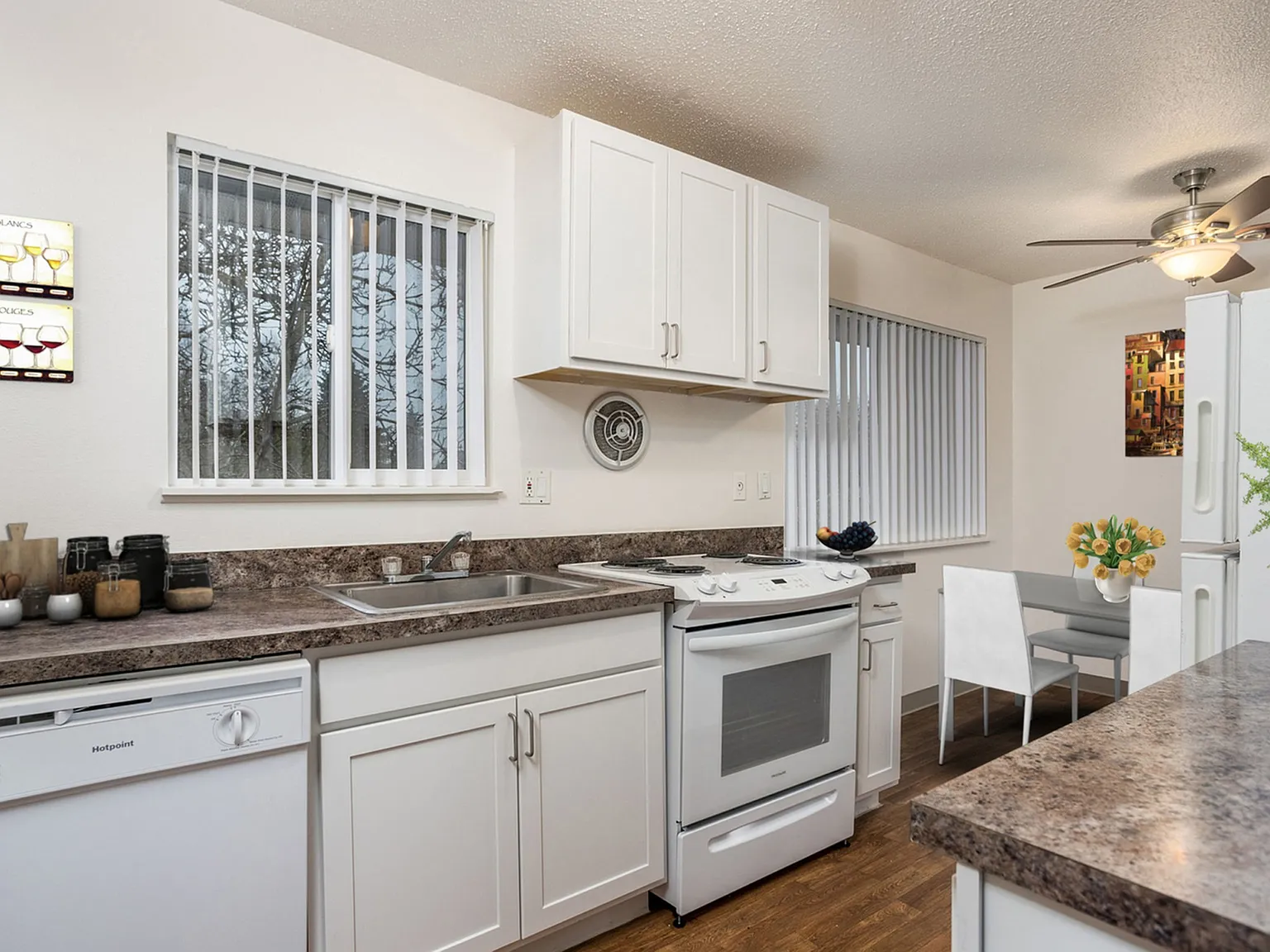 Cimarron Apartments — Photo 4