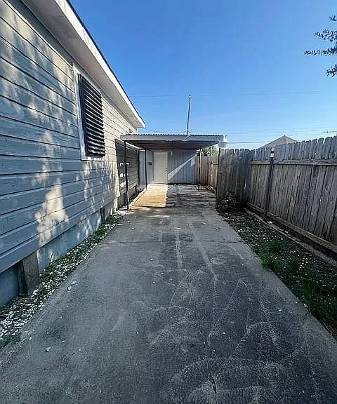 7813 Pruitt Dr — Photo 18