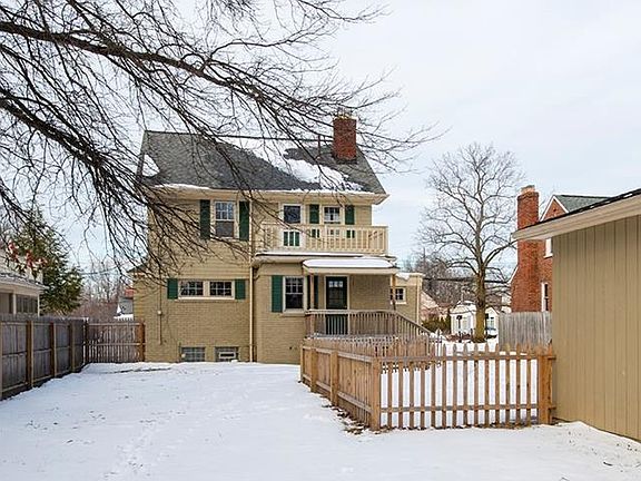 3rd image of 3438 Fairmount Blvd