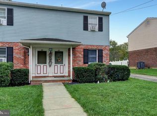 27 Oneill Ave, Hanover, PA 17331