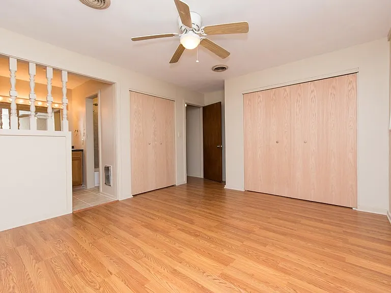 656 Russell Lake East Dr — Photo 13