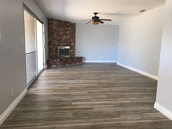 4th image of 40848 Johnston Ave