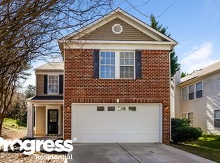 1830 Oakdale Green Dr, Charlotte, NC 28216