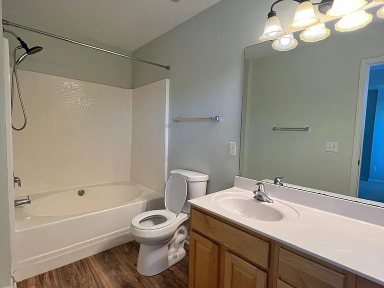 12815 Bullock Greenway Blvd — Photo 20