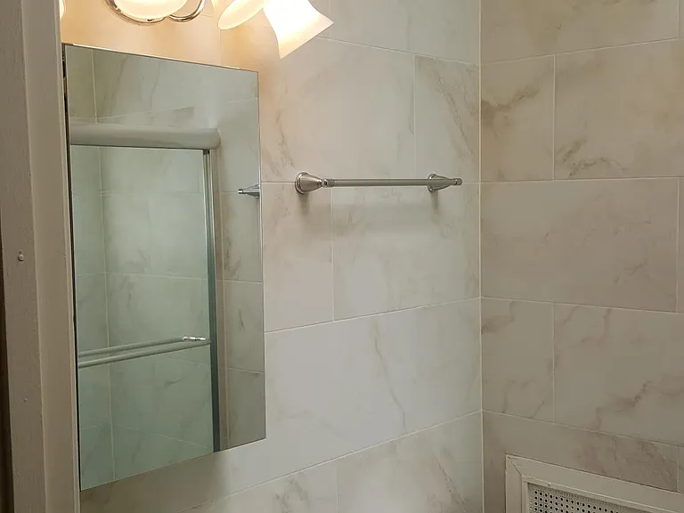 2nd Bathroom