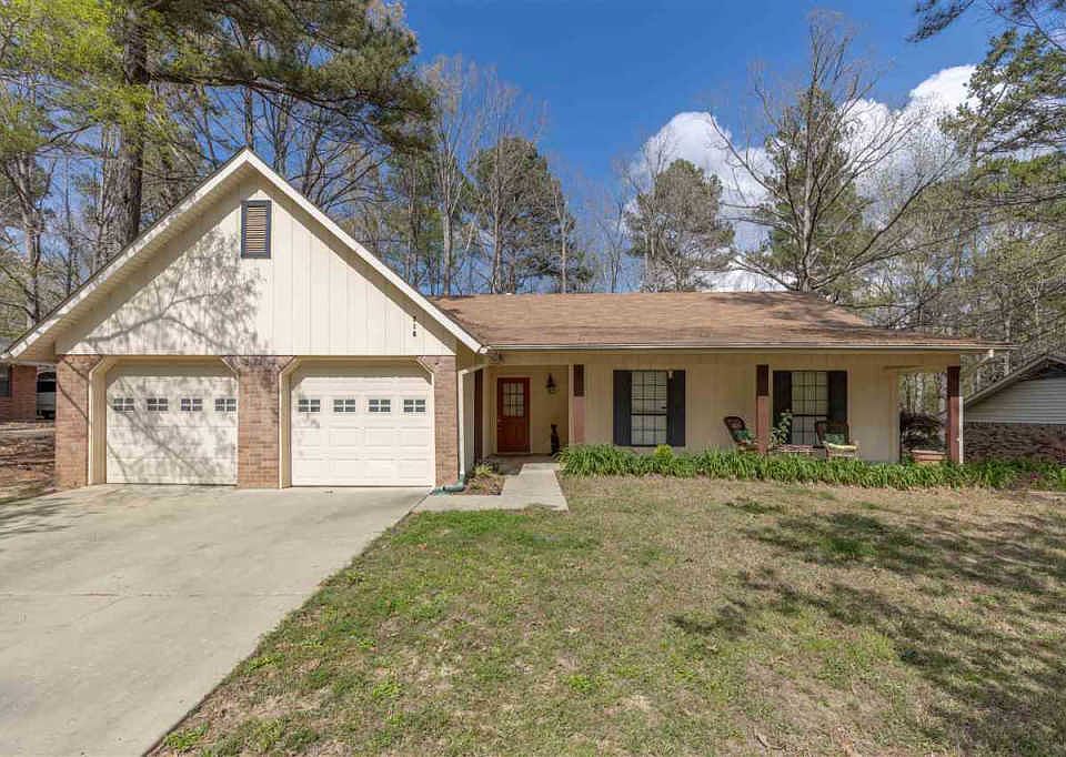 1st image of 518 Bradford Dr