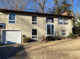 1 Rose Garden Ln, Norwich, CT 06360