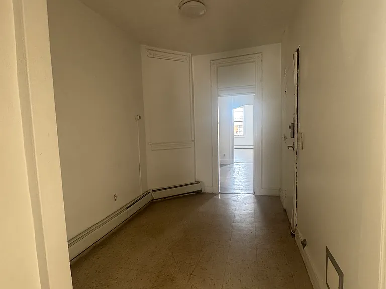 718 Grand St #3 — Photo 11