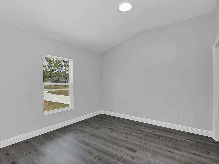 2 Dogwood Radl — Photo 10