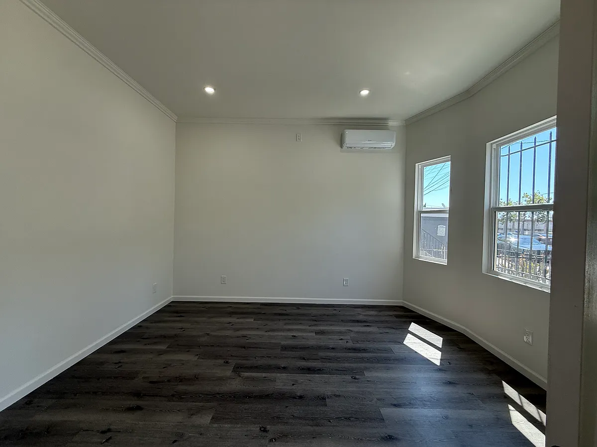 Building Photo - 354 Peralta St