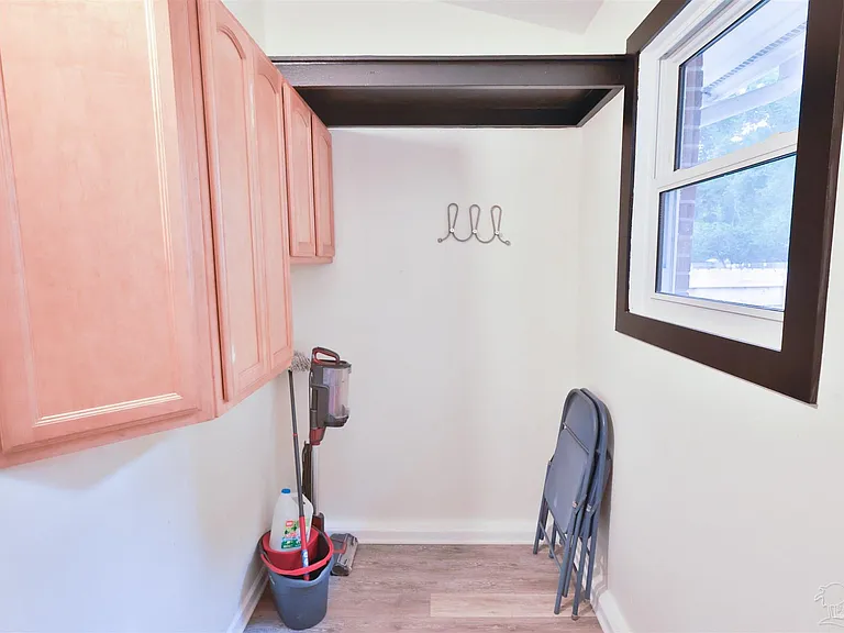 3795 Summer Dr — Photo 34