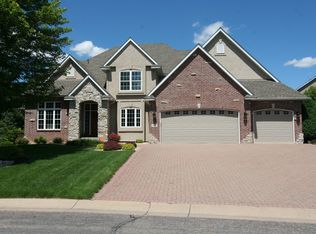 709 McFaddens Trl, Eagan, MN 55123