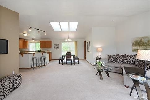 4th image of 1301 E Alta Dr
