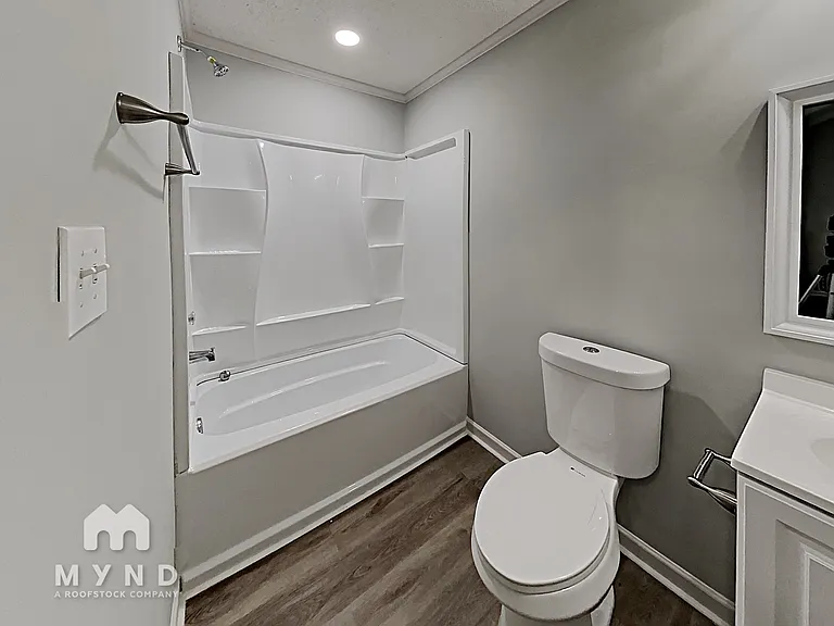 5716 Lambrook Ct — Photo 11