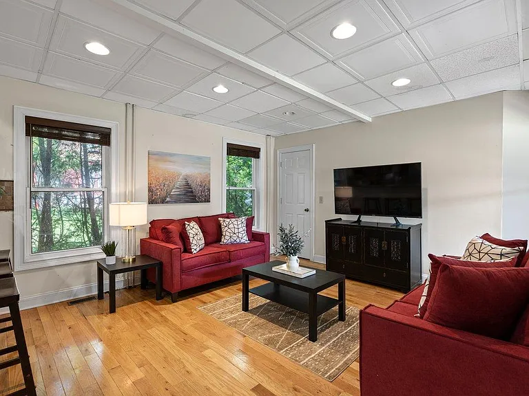 211 Union Ave #2 — Photo 3