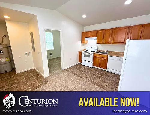 647 Columbia St NE #647 Photo 1