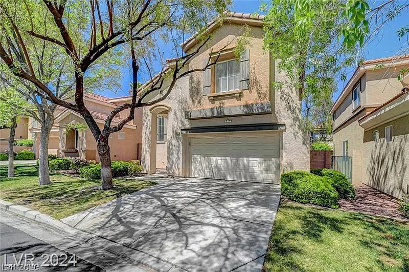 3 bed, 2.5 bath, 1918 sqft, $2,670 — Photo 1