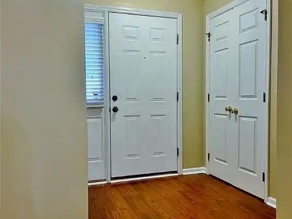 3rd image of 5532 Robmont Dr