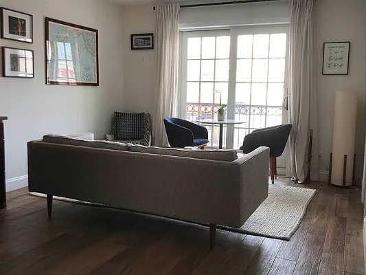 Rented by Voro, LLC | media 14