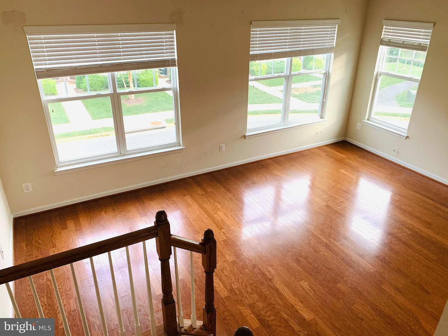 3 bed, 2.5 bath, 2000 sqft, $2,950 — Photo 3