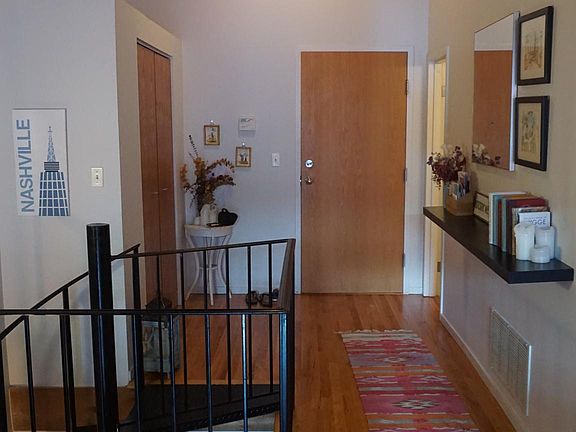 3rd image of 2333 W Saint Paul Ave APT 201