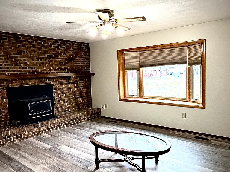 9975 Old Troy Pike — Photo 4