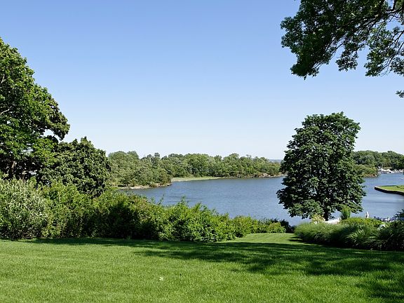 350 Grace Church Street