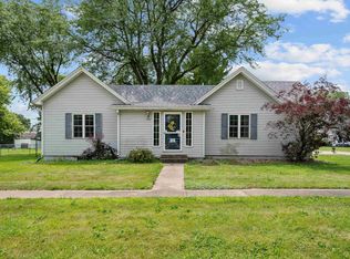 1402 18th Ave, Viola, IL 61486