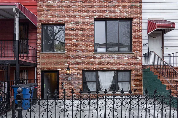 Rented by Nooklyn NYC LLC | media 30