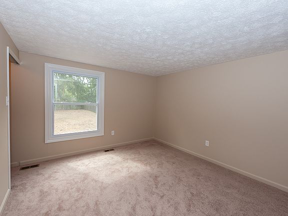MBR New Carpet & Window