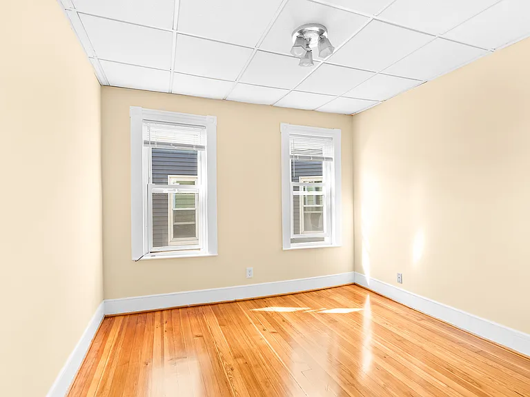 15 Oakland Ave #3 — Photo 10