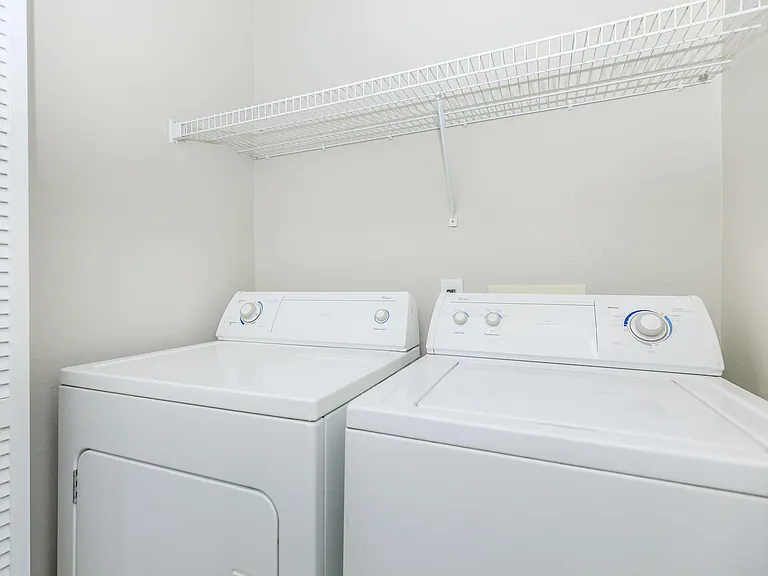Bellecour Way Apartment Homes — Photo 53