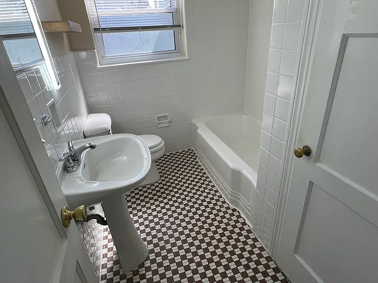 3023 Seneca Blvd — Photo 15