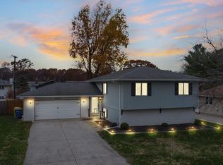 402 N Wright St, Griffith, IN 46319