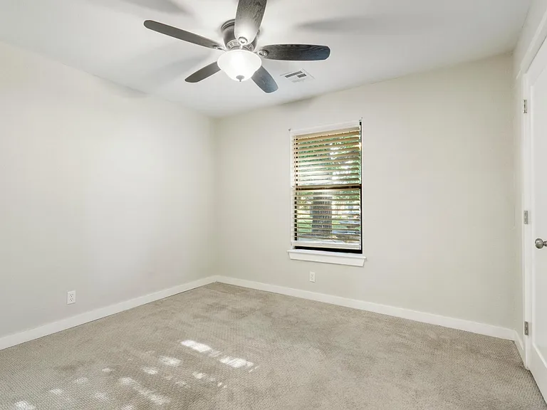 1811 S 148th West Ave — Photo 32